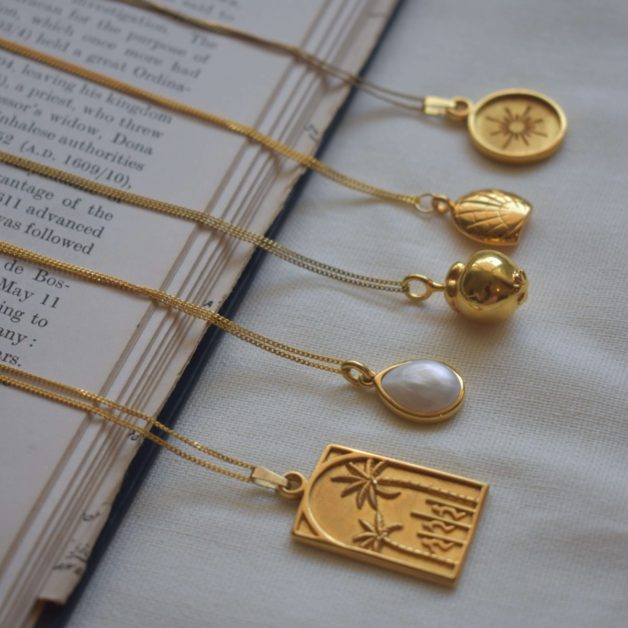 gold-pendant-necklaces-palm-tree-pendant-pearl-pendant-mangosteen-seashell-sunshine